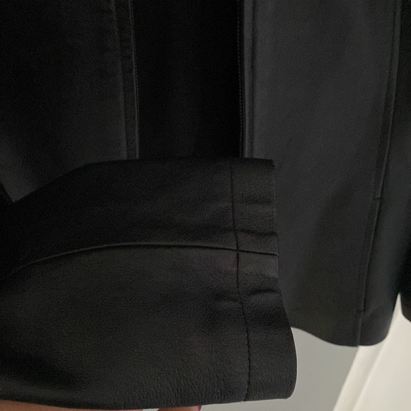 Black leather jacket - Picture 3 of 3